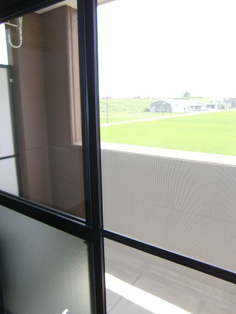 バルコニー　日当たり良好のベランダ