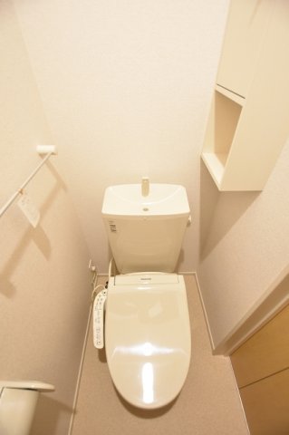 トイレ　ゆったりとした空間のトイレです