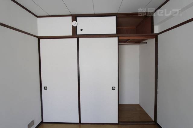 収納　※４０１号室内装写真参照