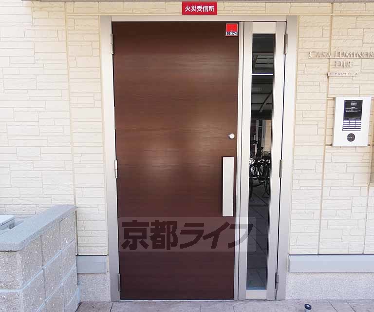 その他共有部分　大きい入り口ですよ！