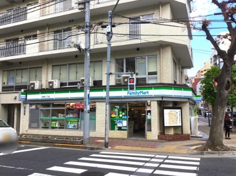 コンビニ　ファミリーマート 浅草橋二丁目店（コンビニ）まで282m