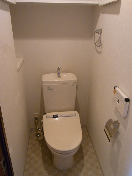 トイレ　※別部屋の参考写真です。