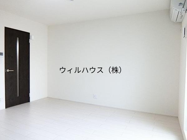 居室・リビング　広々とした洋室！