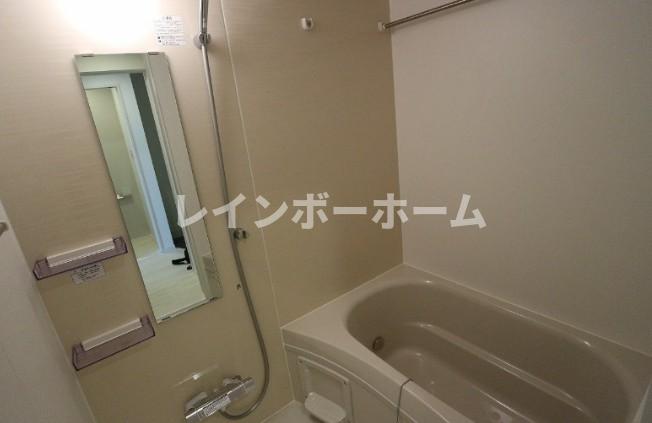 バス・シャワールーム　お風呂で日々の疲れを落としましょう