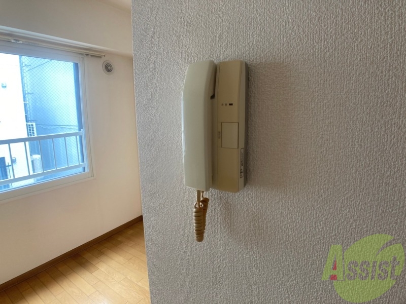 バルコニー　モニタ付インターホンなのでセキュリティ面も安心！