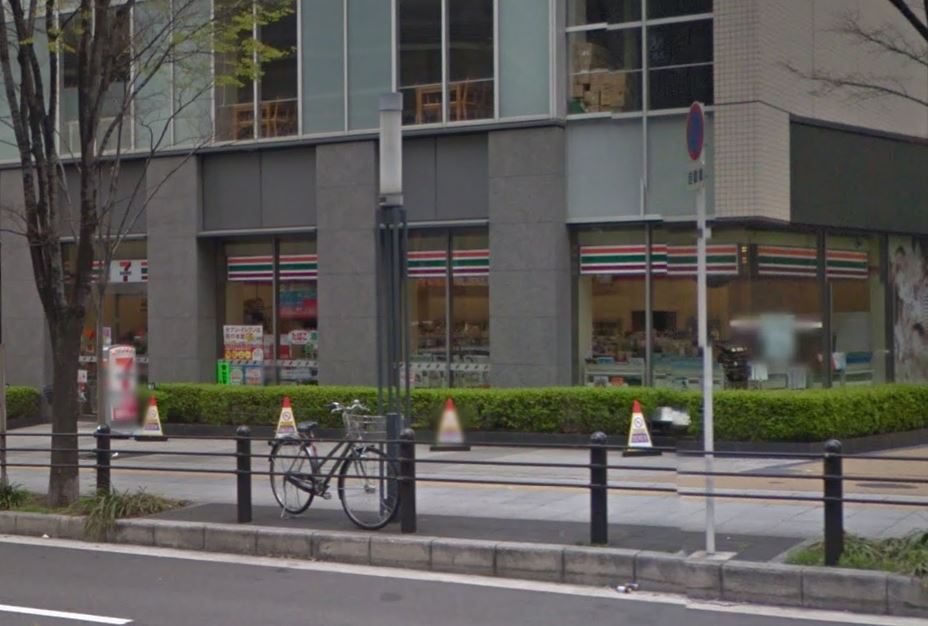 コンビニ　セブンイレブン大阪難波サンケイビル店（コンビニ）まで414m