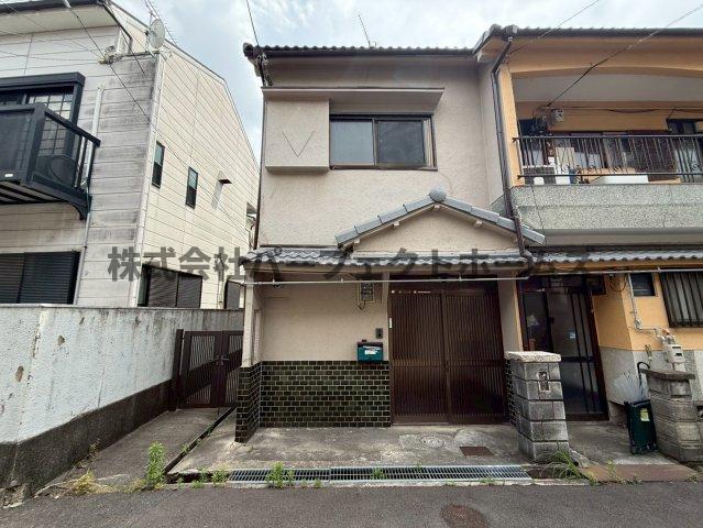 建物外観　外観は落ち着いています