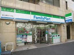 コンビニ　ファミリーマート 恵比寿四丁目店（コンビニ）まで64m