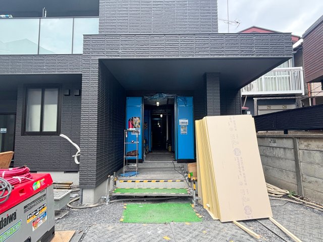 エントランス　※内装イメージパースです