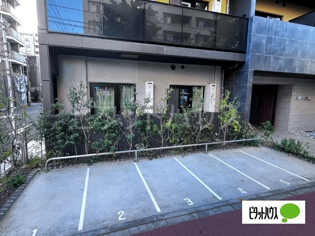 駐車場　バイク置場