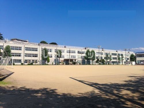 中学校　城南中学校（中学校）まで792m