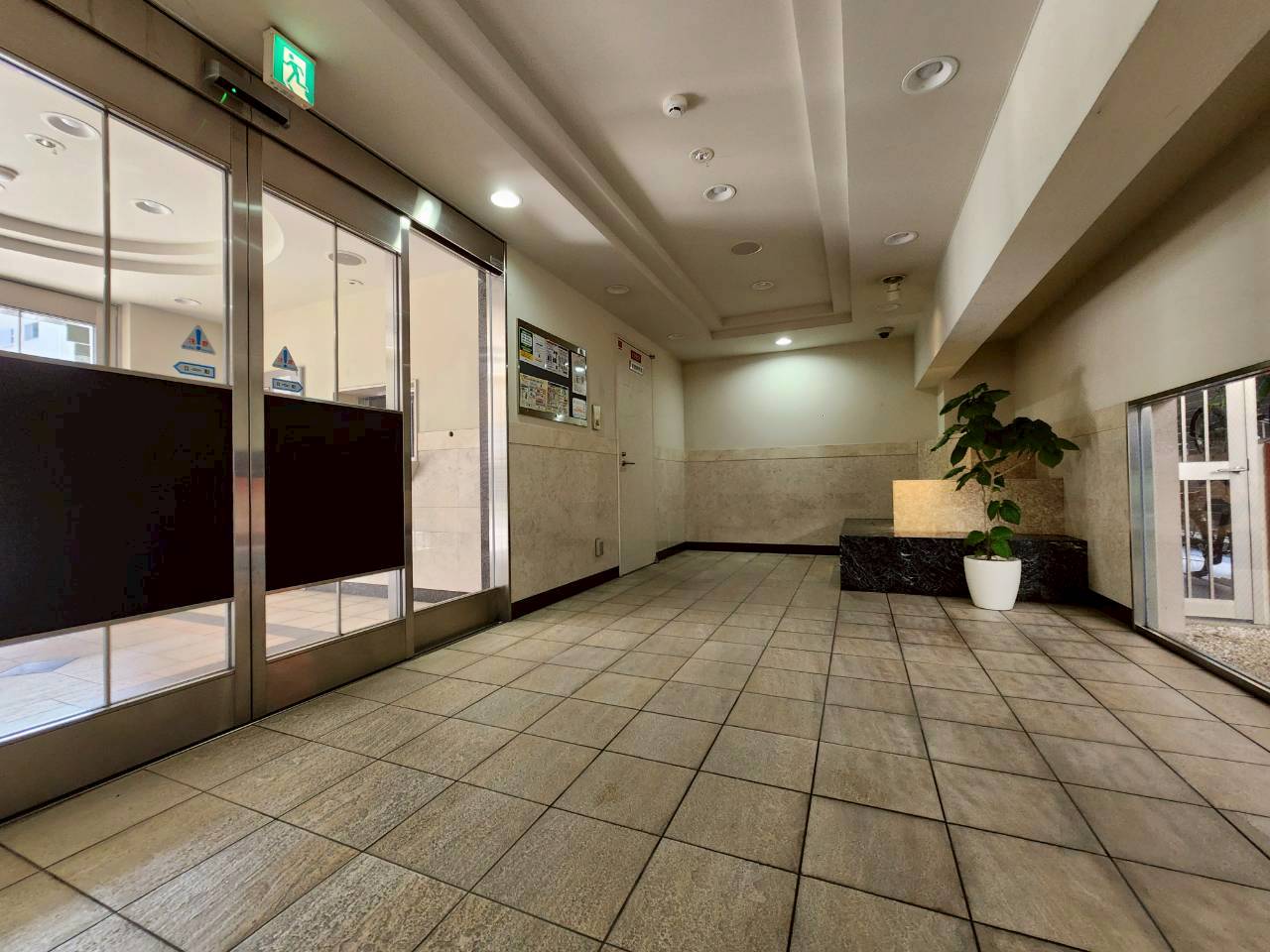 ロビー　詳細は、RISUMO江坂本店までお問合せください♪