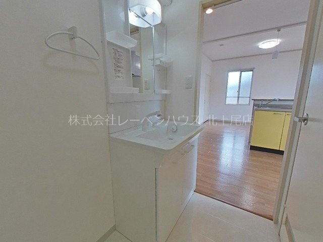 洗面設備　洗髪洗面化粧台