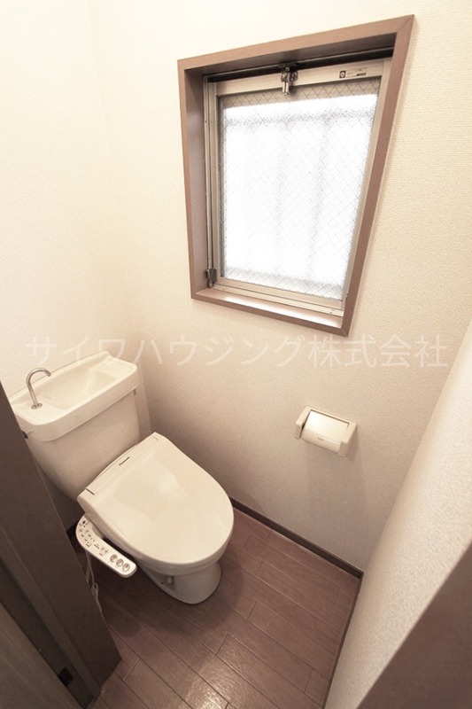 トイレ　退去予定の為、過去の参考写真になります。