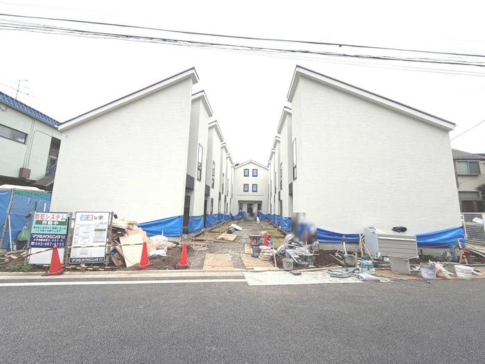 建物外観　建築中