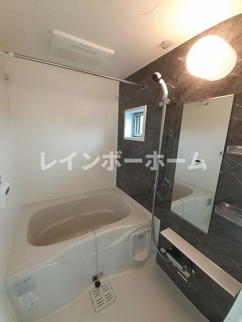 バス・シャワールーム　お風呂で日々の疲れを落としましょう