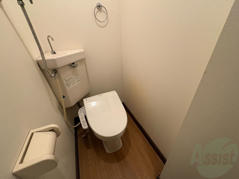 トイレ　こちらはトイレです。清潔感があり、安心して使用できます。