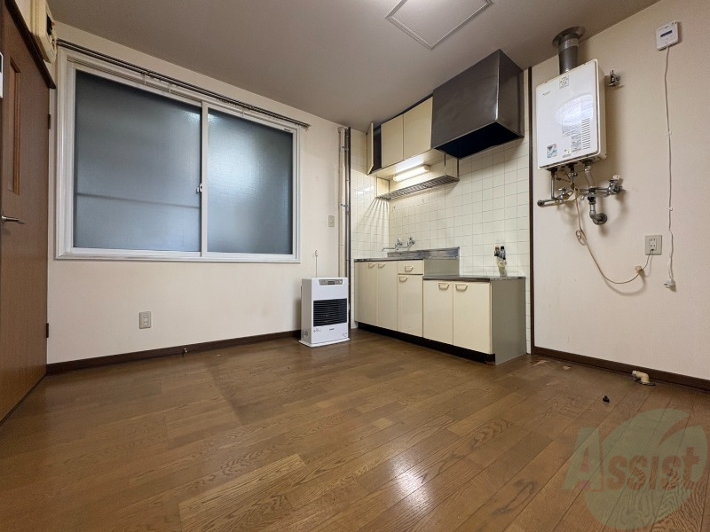 居室・リビング　広くてキレイなお部屋が広がっていて、充実した生活が送れそう。