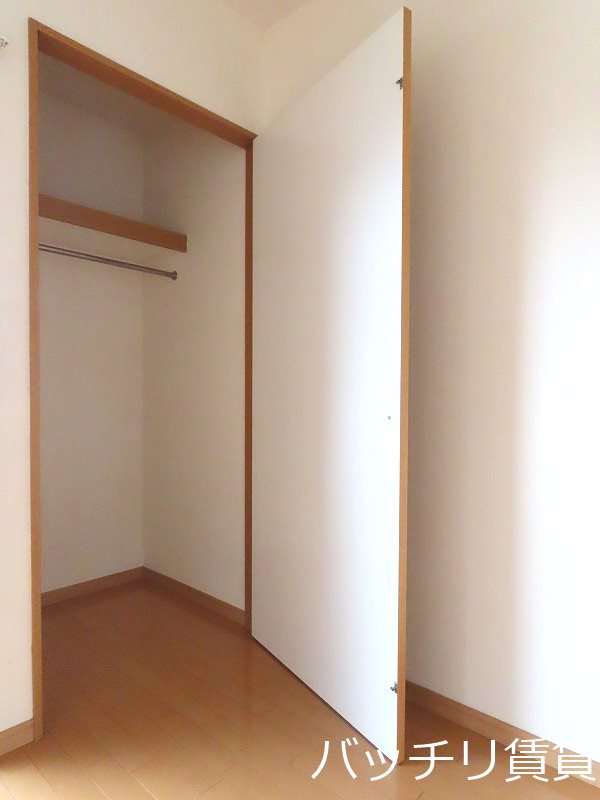収納　別号室タイプの為、現状を優先致します。