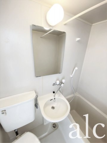 洗面設備　☆写真は別部屋使用
