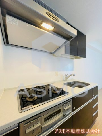 キッチン　※建物内別間取参考写真