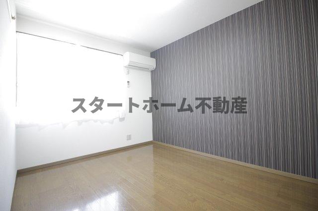 その他部屋・スペース　使い勝手のいい寝室です