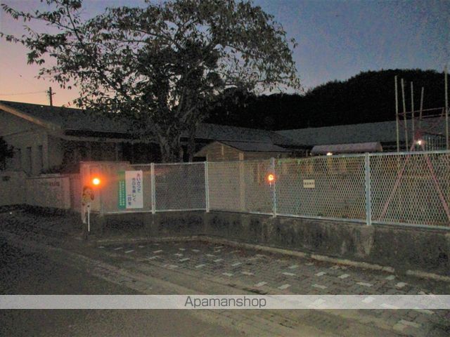 幼稚園・保育園　四郷保育園（幼稚園・保育園）まで782m