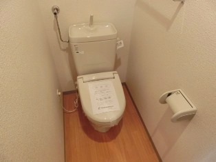 トイレ　同タイプ内観です