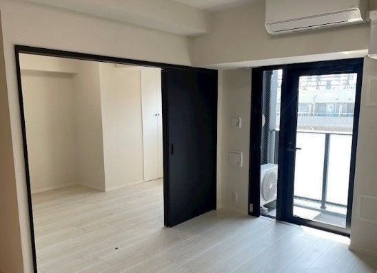 居室・リビング　写真は同タイプ住居です
