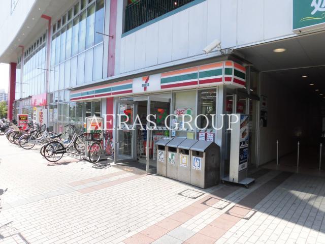 コンビニ　セブンイレブン荒川南千住4丁目店（コンビニ）まで379m