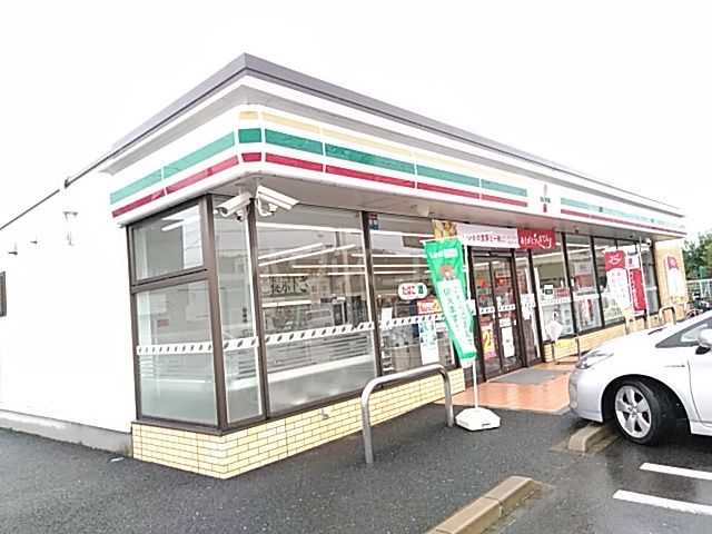 コンビニ　セブンイレブン 栄安食駅前店（コンビニ）まで243m