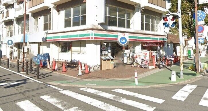 コンビニ　セブンイレブン行徳駅前2丁目店（コンビニ）まで200m