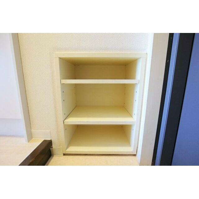 収納　靴入