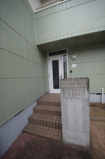 エントランス　★お部屋探しは株式会社タウンハウジング東京まで★