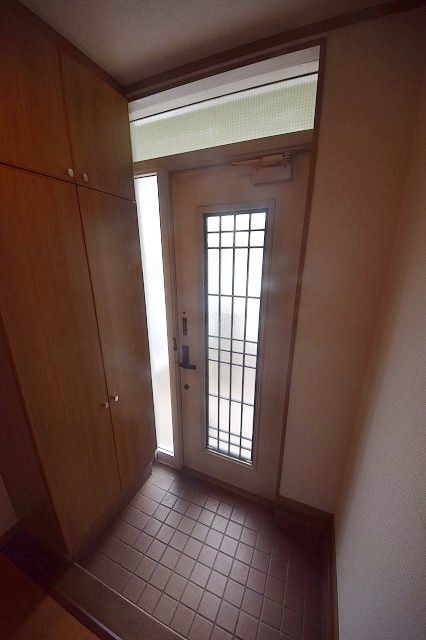 玄関　★お部屋探しは株式会社タウンハウジング東京まで★