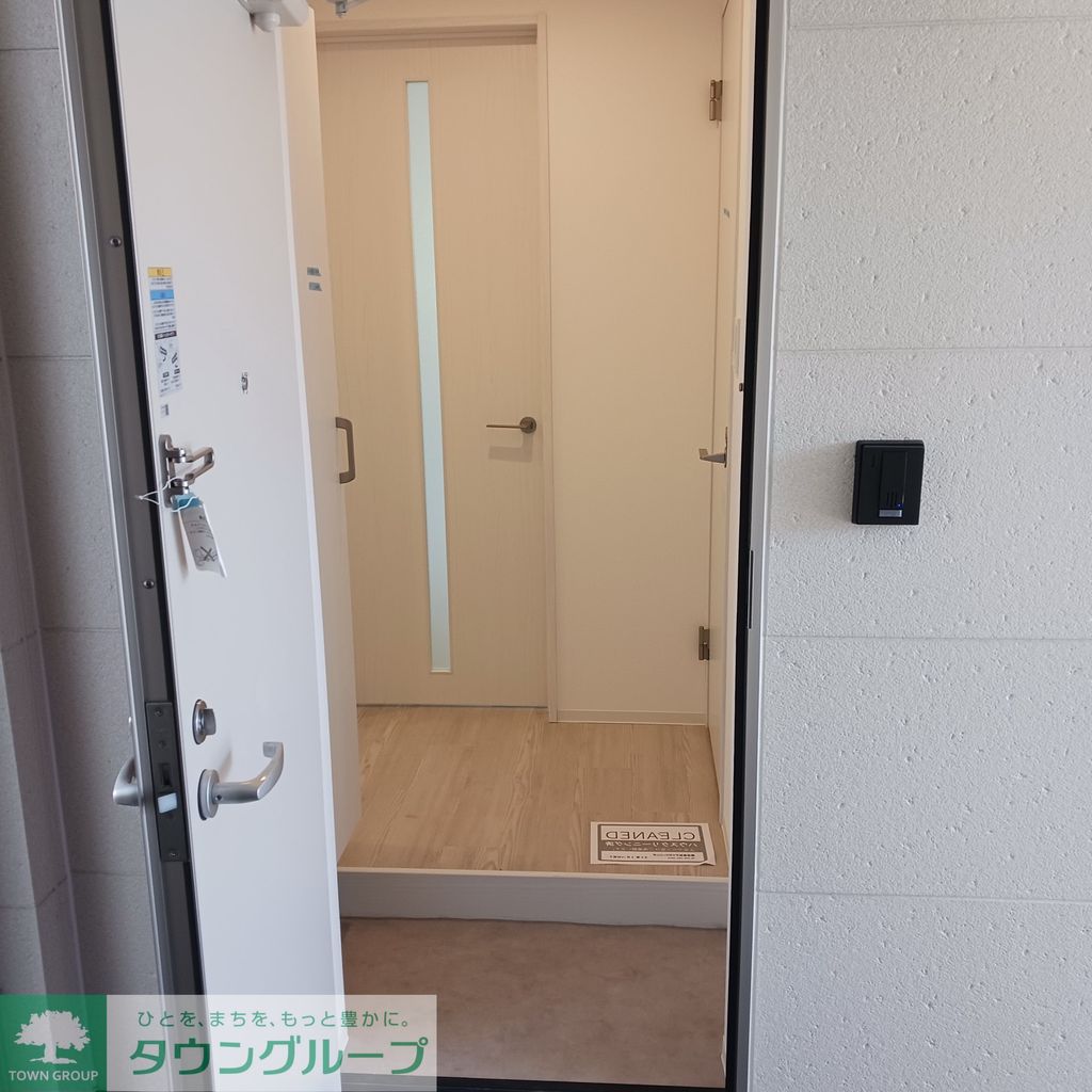 ジーメゾン福生東町の玄関写真