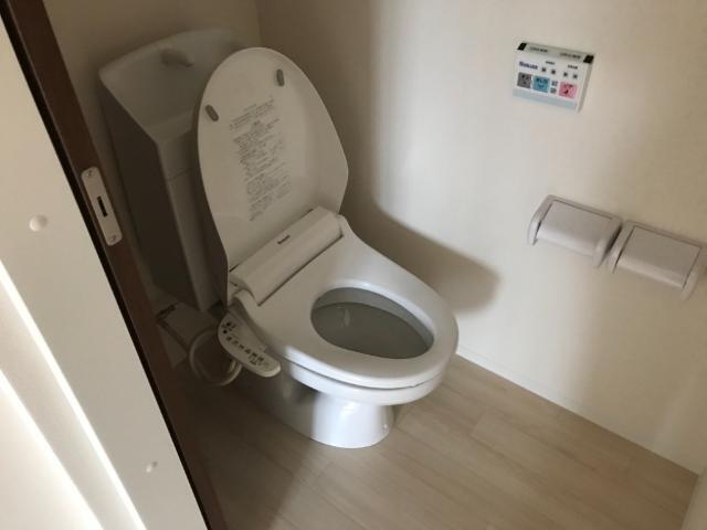 トイレ　シャワー付トイレ