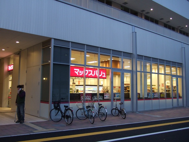 フェリーチェ駅東の周辺写真