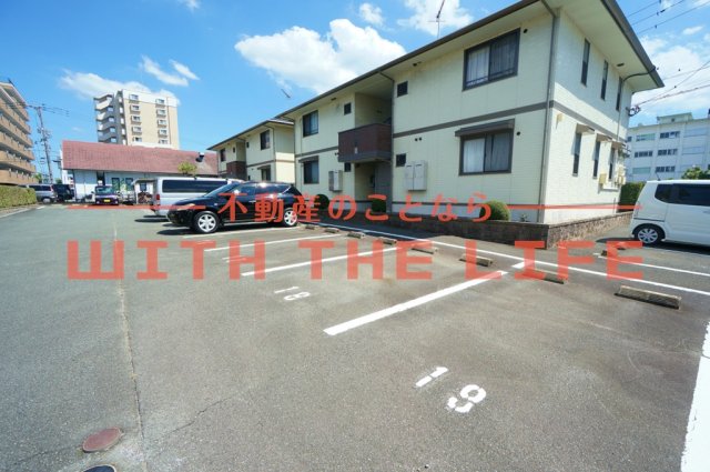 駐車場　駐車場完備です