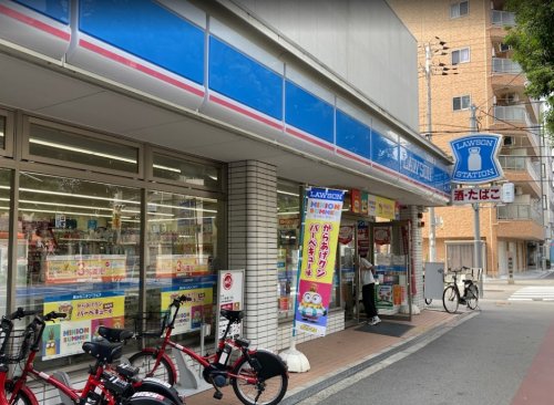 コンビニ　ローソン 東小橋二丁目店（コンビニ）まで518m