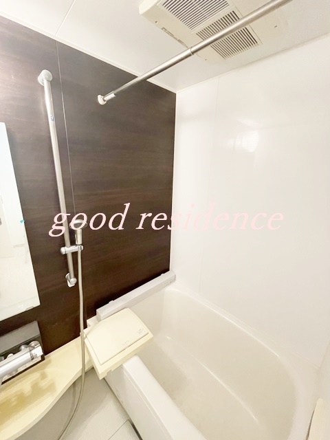 バス・シャワールーム　【南向き♪ペットと暮らせる♪】スーパー至近住環境良好！