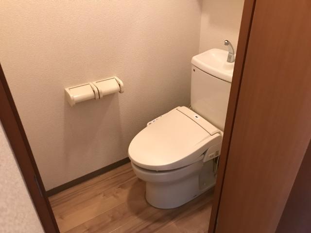 トイレ　シャワーWC