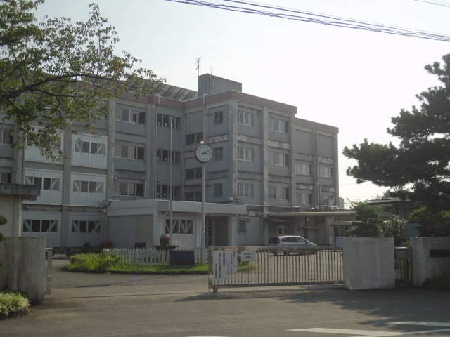 中学校　浜松市立積志中学校（中学校）まで797m