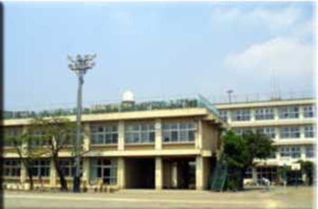 小学校　福生市立福生第二小学校（小学校）まで275m