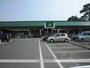 スーパー　ＦＵＪＩ鶴嶺店（スーパー）まで1068m