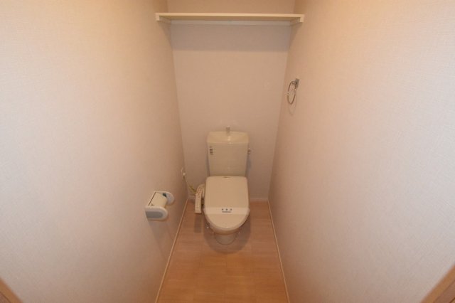 トイレ　コンパクトで使いやすいトイレです♪