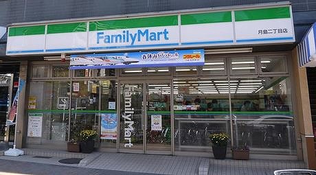 コンビニ　ファミリーマート月島二丁目店（コンビニ）まで78m