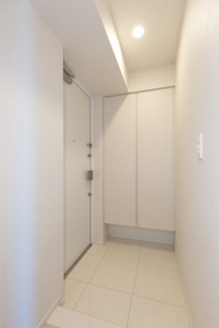 玄関　※写真は同タイプ住戸です。