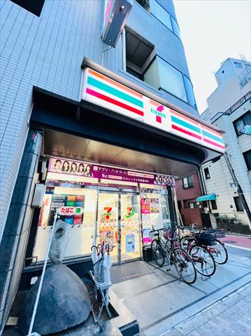コンビニ　セブン－イレブン東日暮里４丁目店（コンビニ）まで427m