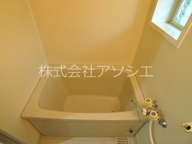 バス・シャワールーム　バスルーム